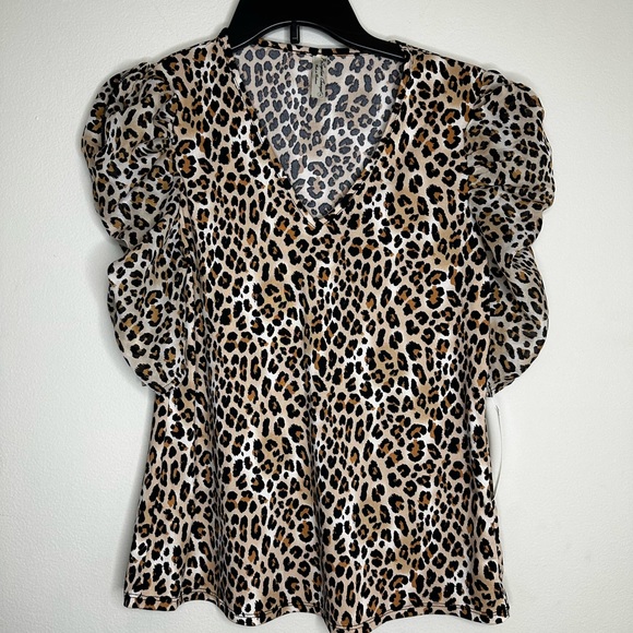 PerSeption Concept Tops - NWT PerSeption Women's Leopard Print V Neck Top Size S